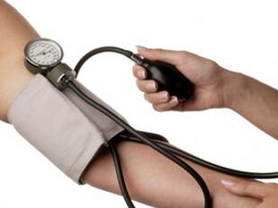 Measuring blood pressure for hypertension