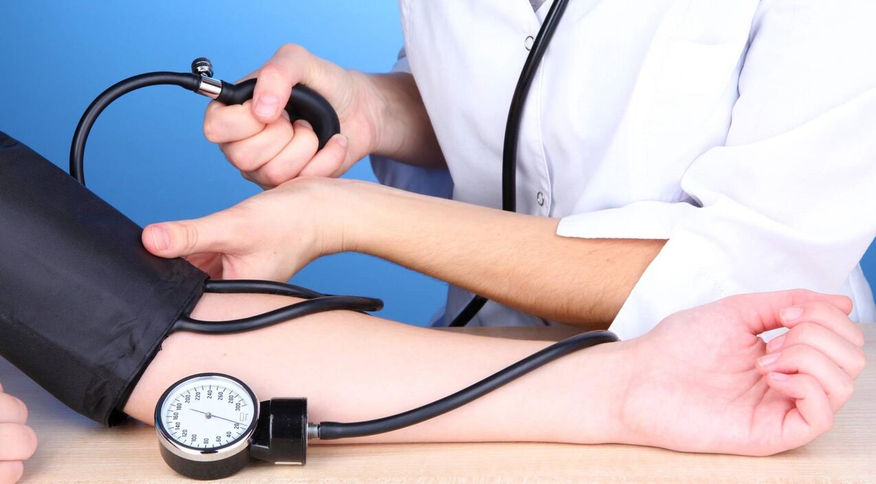 Measuring blood pressure for hypertension